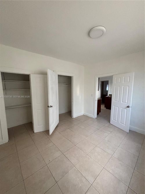 7-1060 Nw 47th St, Miami, FL, 33127-2260 | Card Image
