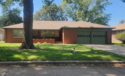 2045 N Payne Ave, Wichita, KS, 67203-2346 | Card Image