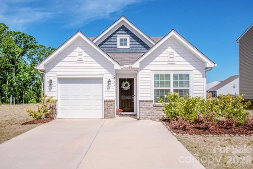2742 Legacy Ridge Ln, Catawba, NC, 28609-9543 | Card Image
