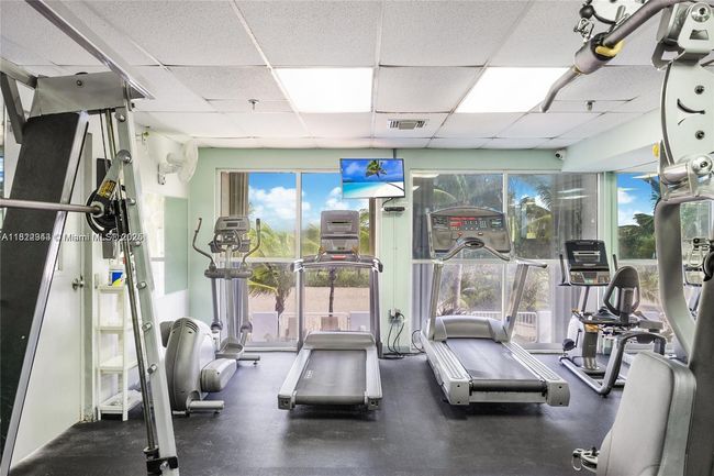 APT-705 - 9341 Collins Ave, Condo with 2 bedrooms, 2 bathrooms and null parking in Surfside FL | Image 24