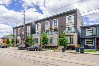 5 - 1321 Gerrard St E, Condo with 1 bedrooms, 1 bathrooms and null parking in Toronto ON | Image 1