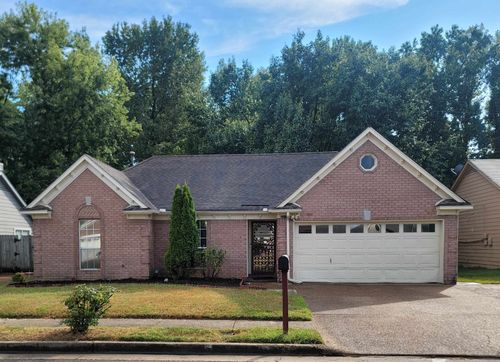 6915 Brady Hill Dr, Cordova, TN, 38018-2885 | Card Image