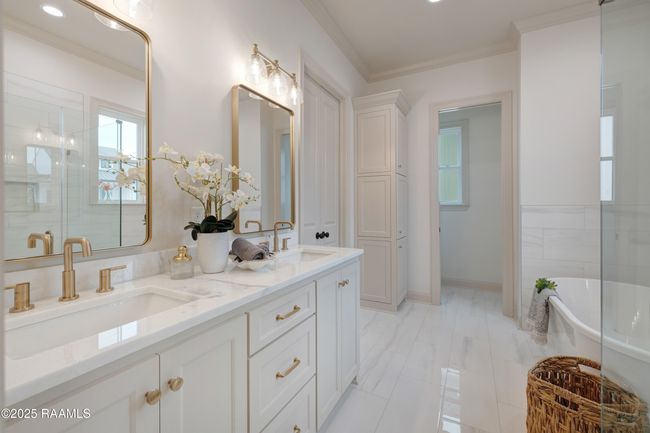 109 Shadows Bend-23 | Image 23