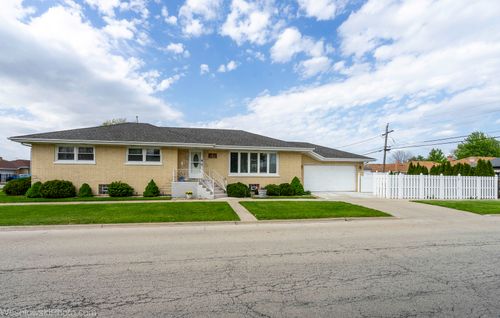 4501 N Overhill Avenue, Norridge, IL, 60706 | Card Image