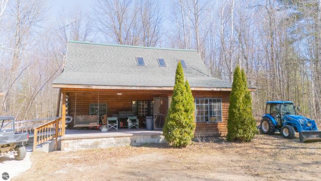 10090 Snowbowl Rd, House other with 2 bedrooms, 1 bathrooms and null parking in Houghton Lake MI | Image 18