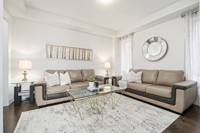 121 Upper Canada Crt, House other with 4 bedrooms, 4 bathrooms and 4 parking in Georgetown ON | Image 6