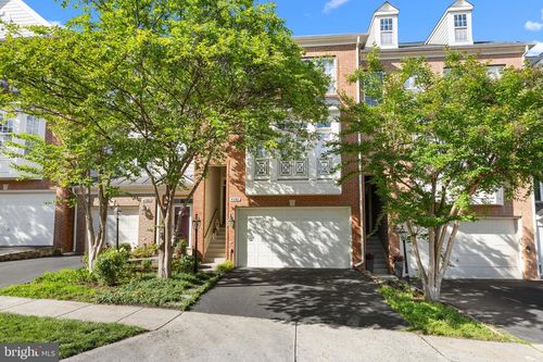 43768 Lees Mill Sq, LEESBURG, VA, 20176-3821 | Card Image