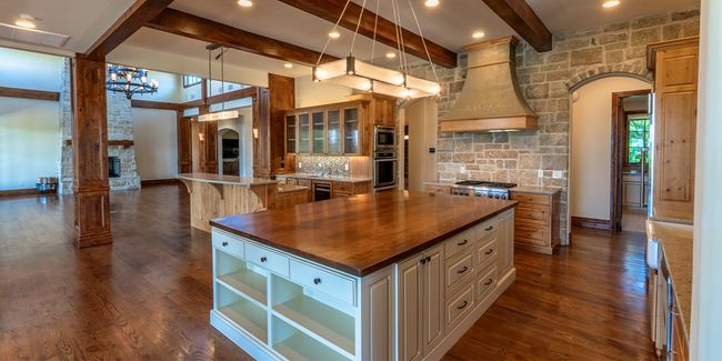 439 W Boot Ranch Rdg, House other with 6 bedrooms, 7 bathrooms and 2 parking in Fredericksburg TX | Image 9