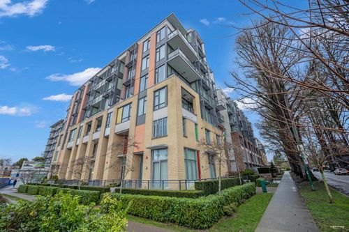 2063 10th Ave W, Vancouver, BC, V6J0H1 | Card Image
