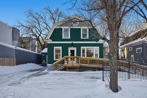 1122 4th Ave N, Fargo, ND, 58102-4304 | Card Image