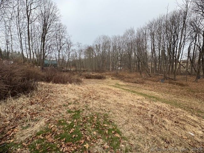 38 High St, House other with 3 bedrooms, 2 bathrooms and 4 parking in Middlefield CT | Image 18