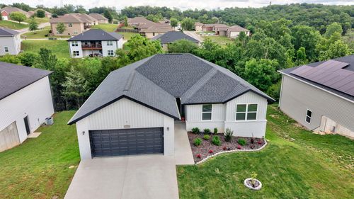 175 Sunrise Villa Dr, Branson, MO, 65616-8059 | Card Image
