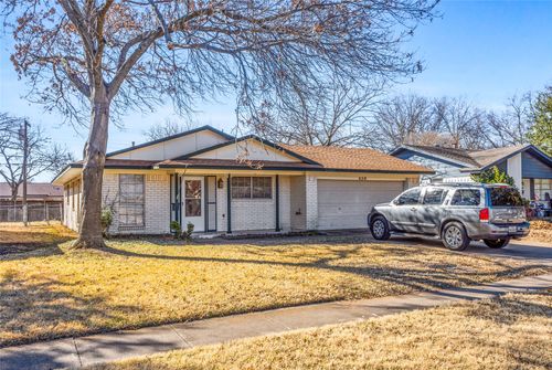 418 E Mona Ave, Duncanville, TX, 75137-2428 | Card Image