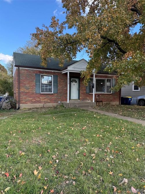 10549 Saint Philip Ln, Saint Ann, MO, 63074-1608 | Card Image