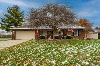 6910 Roberta Drive, House other with 3 bedrooms, 2 bathrooms and null parking in Tipp City OH | Image 1