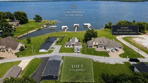 27975 S 563 Rd, Monkey Island, OK, 74331-8076 | Card Image