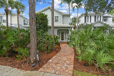 116 W Bay Cedar Circle, House other with 4 bedrooms, 3 bathrooms and null parking in Jupiter FL | Image 3