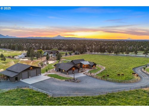 6150 Nw Kingwood Ave, Redmond, OR, 97756-9384 | Card Image
