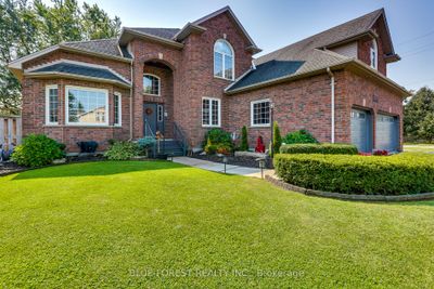 1 Meadowbrook Lane, House other with 5 bedrooms, 4 bathrooms and 9 parking in Thorndale ON | Image 1