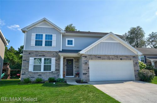 7342 River Rock Dr, Davison, MI, 48423-2052 | Card Image