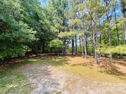 385 Elbert Baskins Rd, Cheraw, SC, 29520-5901 | Card Image