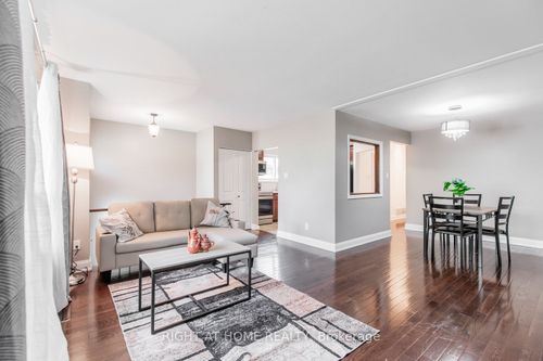 12 Murellen Cres, North York, ON, M4A2K5 | Card Image