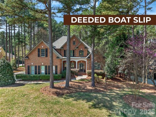 8919 Radford Ct, Sherrills Ford, NC, 28673-7300 | Card Image