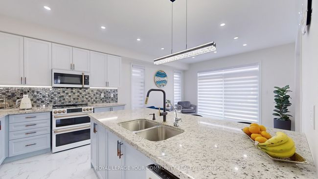 1072 Wickham Rd, House other with 5 bedrooms, 5 bathrooms and 3 parking in Innisfil ON | Image 21