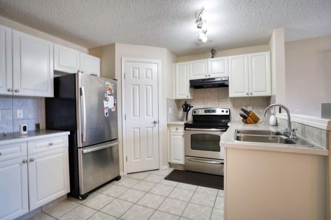 1 - 1823 35 Street Se, Home with 2 bedrooms, 2 bathrooms and 1 parking in Calgary AB | Image 10