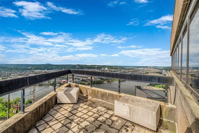 APT-780E - 1 Trimont Ln, Condo with 3 bedrooms, 3 bathrooms and 2 parking in Mt Washington PA | Image 34