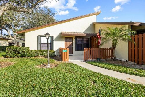 8075 Se Villa Cir, Hobe Sound, FL, 33455-2079 | Card Image