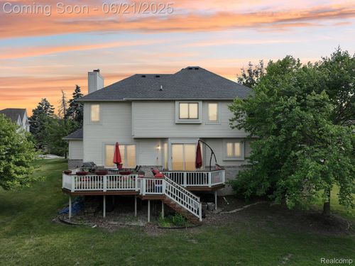 21898 Aspen Ct, Farmington Hills, MI, 48335-5445 | Card Image