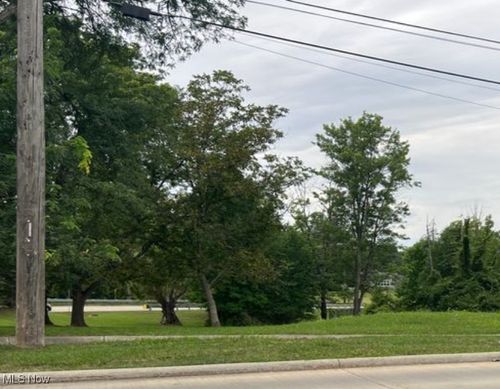 12939 W Pleasant Valley Rd, Parma, OH, 44130-5608 | Card Image