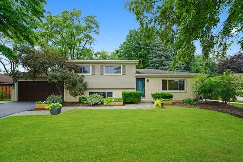 5N260 Eagle Ter, Itasca, IL, 60143-2433 | Card Image