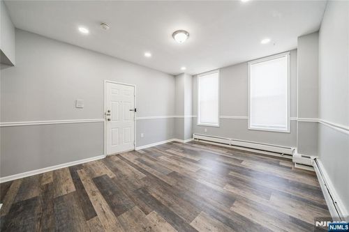 309 14th Street, Union City, NJ, 07087 | Card Image