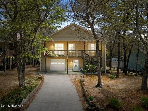 112 Se 12th Street, Oak Island, NC, 28465 | Card Image