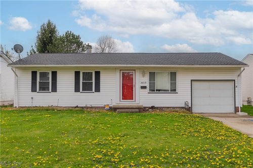 2619 Center Ave, Alliance, OH, 44601-4510 | Card Image
