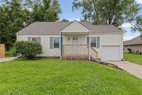 139 Kane St, Gardner, KS, 66030-1370 | Card Image