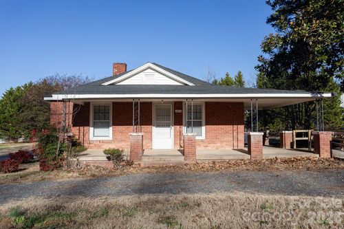 1430 Rainbow Dr, Kannapolis, NC, 28081-9102 | Card Image