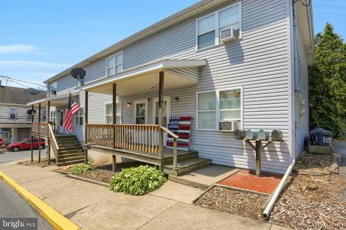 101 W Market St, Williamstown, PA, 17098-1565 | Card Image