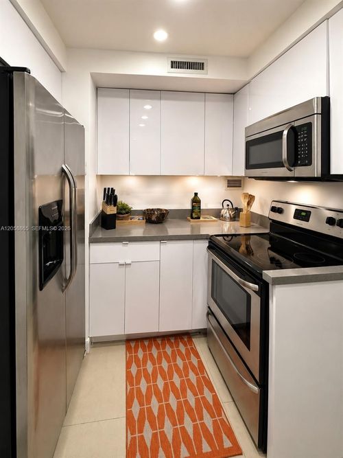 411-3505 S Ocean Dr, Hollywood, FL, 33019-2831 | Card Image