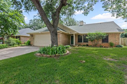 9013 Topperwind Ct, Fort Worth, TX, 76134-5501 | Card Image