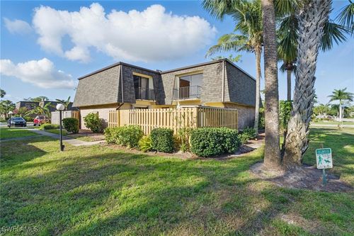 apt-4-5540 Malt Dr, FORT MYERS, FL, 33907-3670 | Card Image