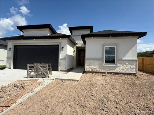 900 41st St, San Juan, TX, 78589-2285 | Card Image