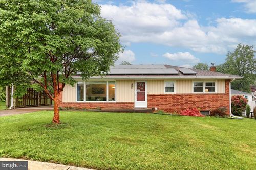 83 Hillside Cir, CAMP HILL, PA, 17011-2527 | Card Image