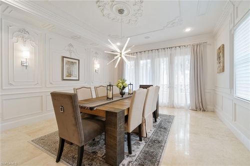 7-2-2650 Bolero Dr, NAPLES, FL, 34109-3641 | Card Image