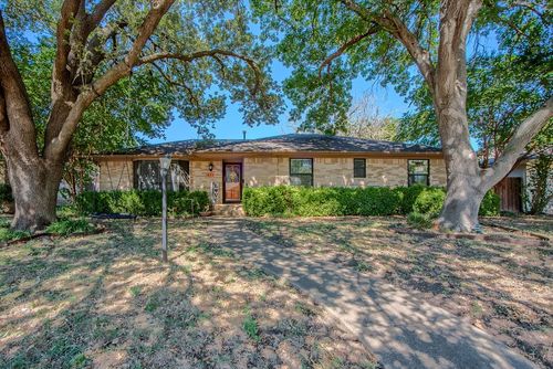 407 Fairview Dr, Richardson, TX, 75081-6032 | Card Image