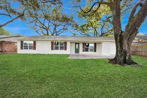 227 Highway 90 E, Sealy, TX, 77474-4005 | Card Image