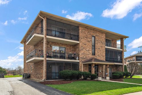 apt-1n-16749 Paxton Ave, Tinley Park, IL, 60477-6678 | Card Image