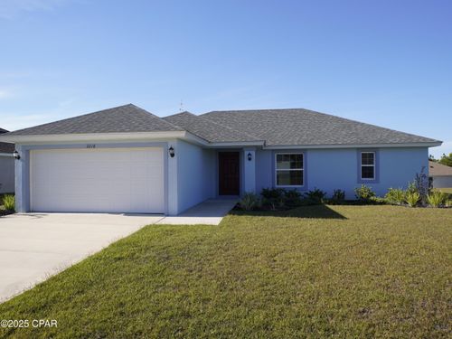 2216 Chase St, Chipley, FL, 32428-7336 | Card Image